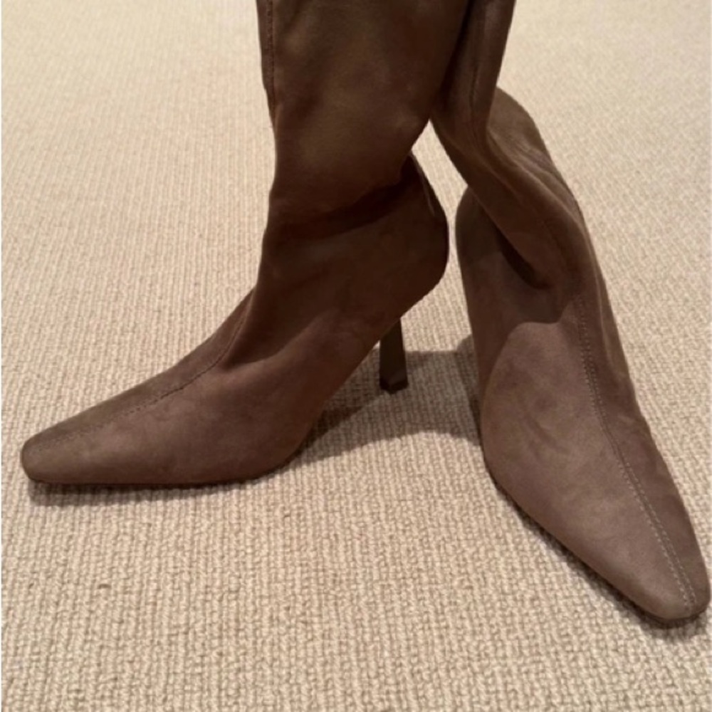 Chic Tan Heeled Boots for Women